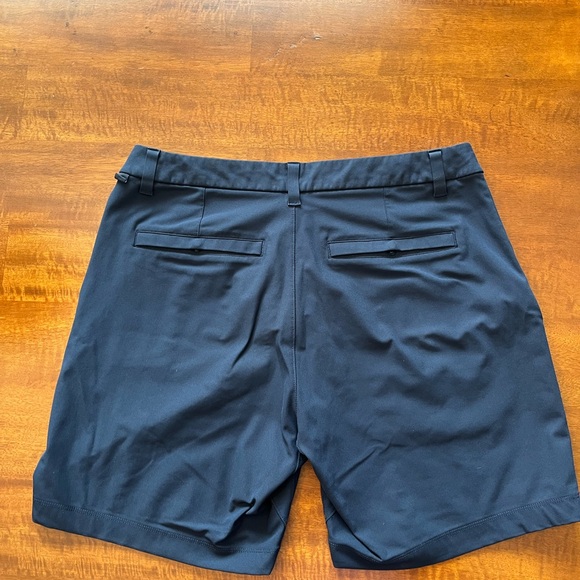 Men’s Lululemon Commission Classic-Fit Short 7” *Warpstreme in True Navy color - Picture 4 of 4